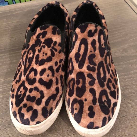 steve madden leopard slip ons